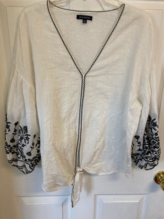 Max Edition Tops - Max Edition White Tunic with Black Embroidered Sleeves and Tie Front